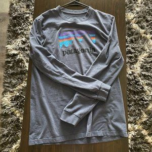 Patagonia Navy Long Sleeve Logo Tee (Small)